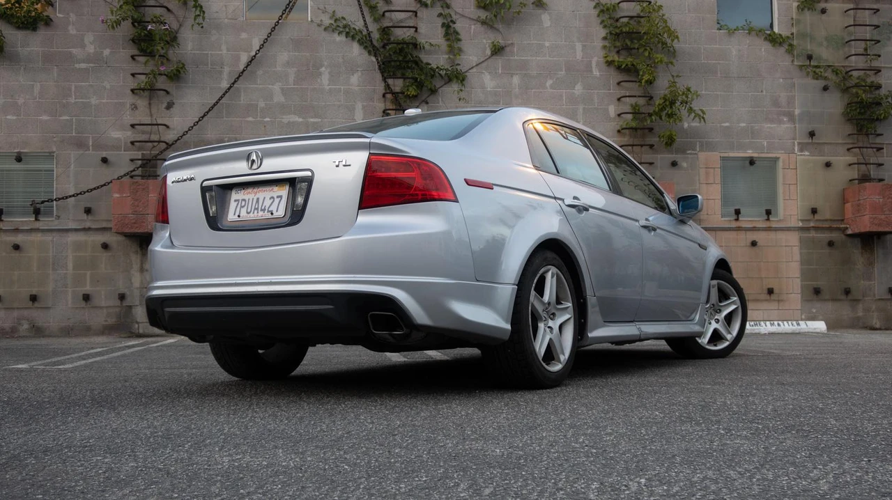 2005 Acura TL 3rd Gen - Image 18 of 31