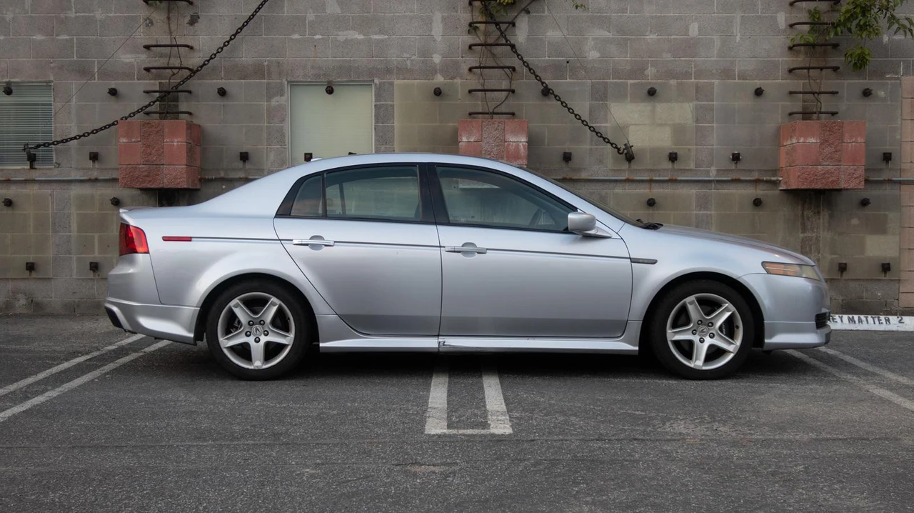 2005 Acura TL 3rd Gen - Image 20 of 31