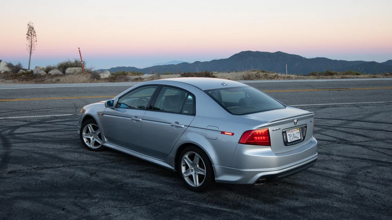 2005 Acura TL 3rd Gen - Image 2 of 31