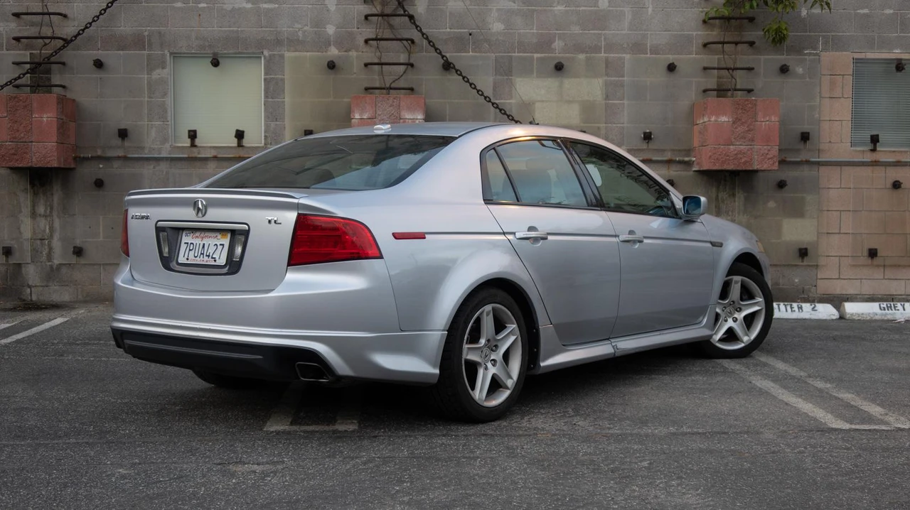 2005 Acura TL 3rd Gen - Image 19 of 31