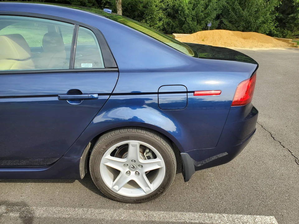 2005 Acura TL 3rd Gen - Image 26 of 31