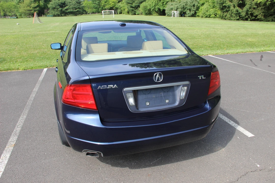 2005 Acura TL 3rd Gen - Image 14 of 31