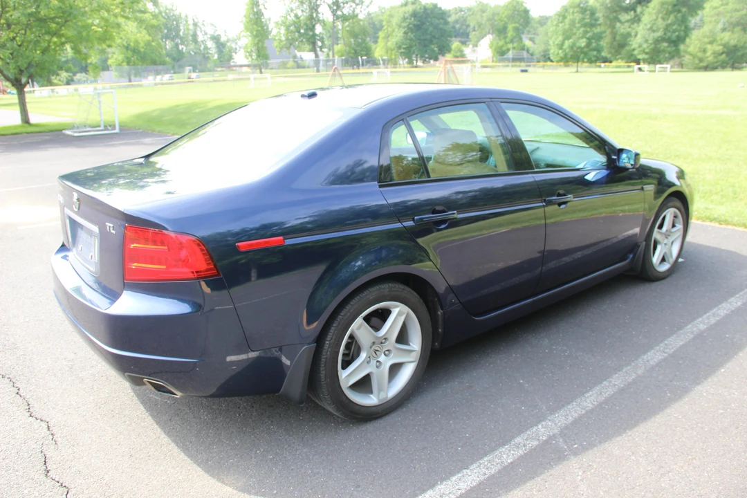 2005 Acura TL 3rd Gen - Image 17 of 31