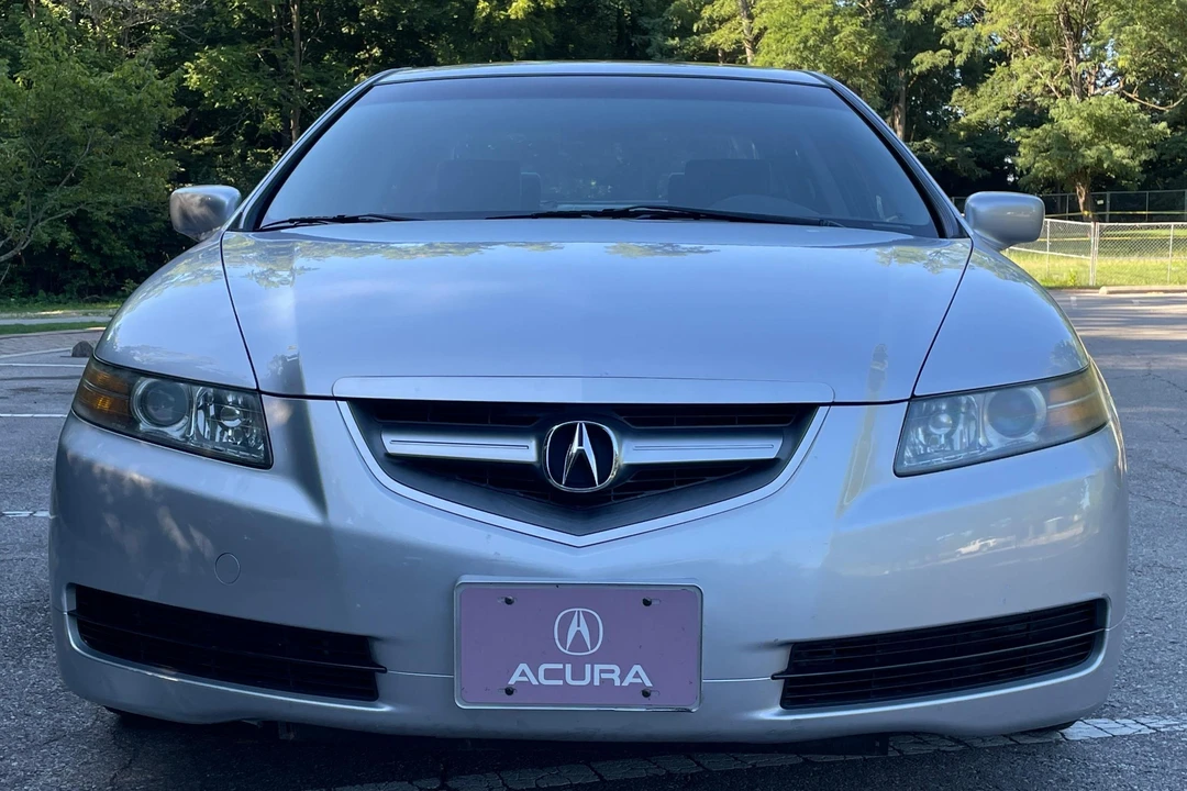 2005 Acura TL 3rd Gen - Image 2 of 31