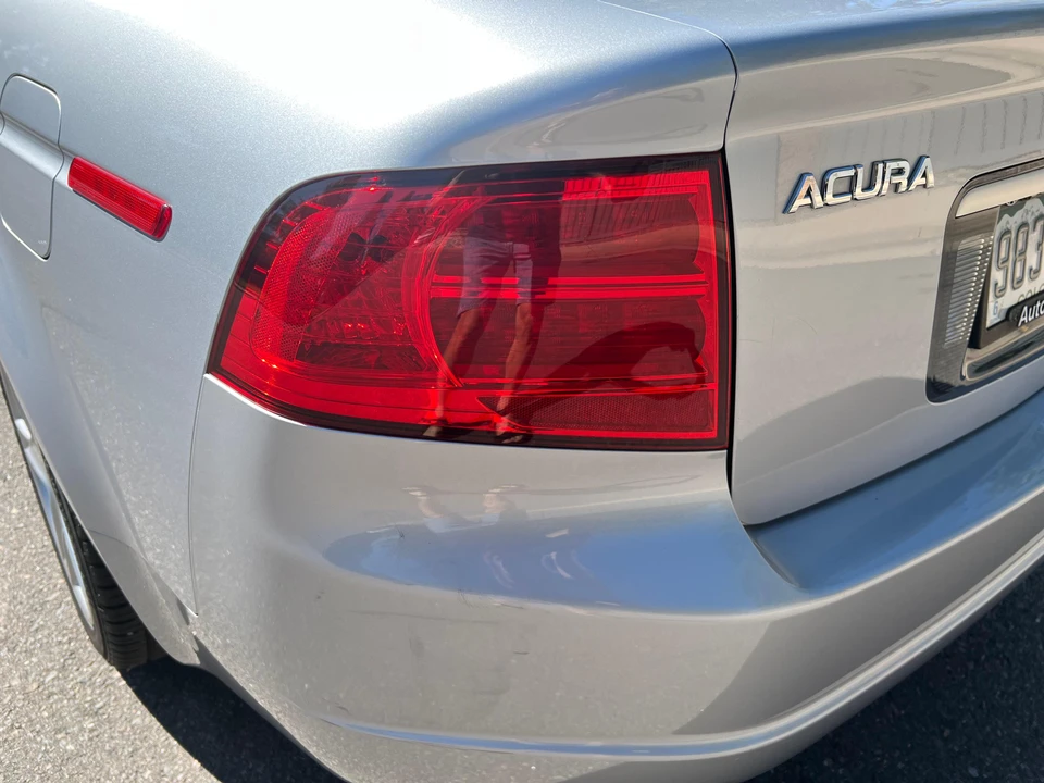 2005 Acura TL 3rd Gen - Image 28 of 31