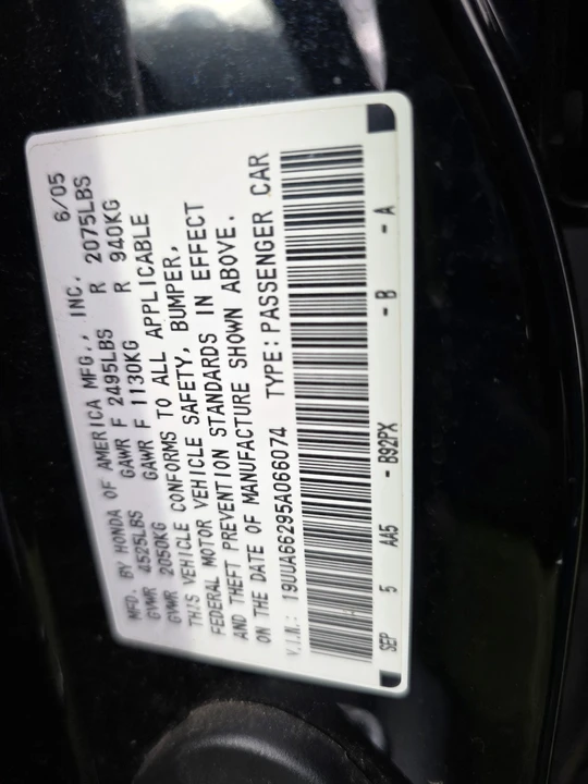 2005 Acura TL 3rd Gen - Image 28 of 31