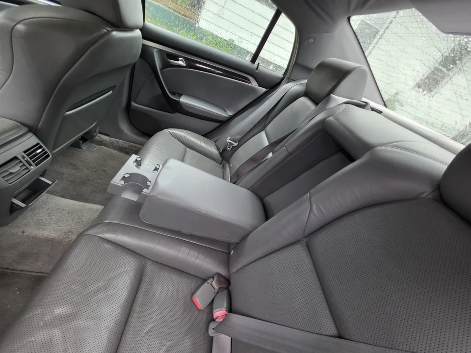 2005 Acura TL 3rd Gen - Image 12 of 31