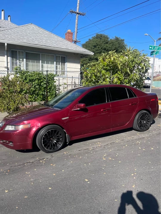 2005 Acura TL 3rd Gen - Image 2 of 3