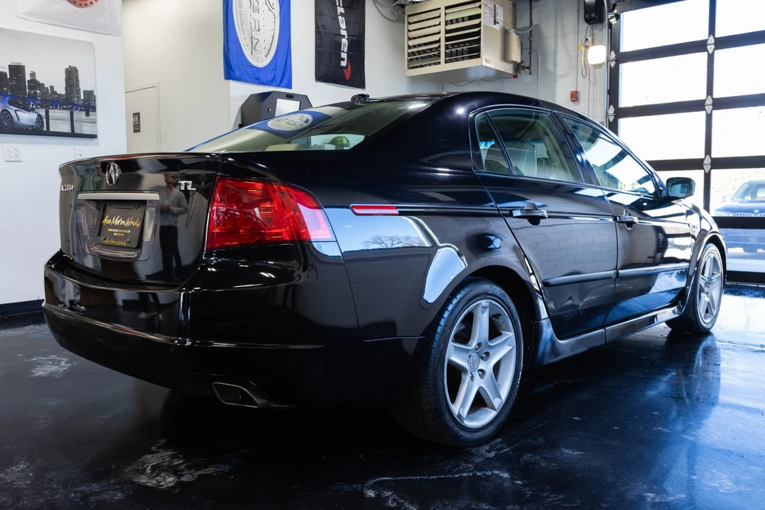 2005 Acura TL 3rd Gen - Image 11 of 21