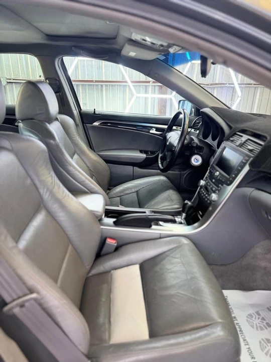 2005 Acura TL 3rd Gen - Image 12 of 13
