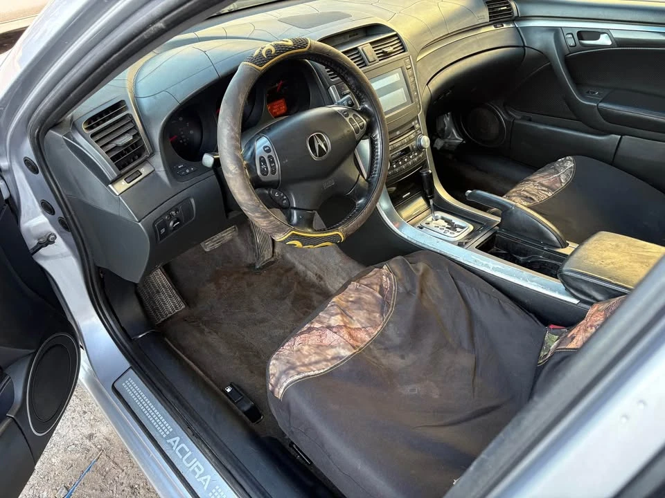 2005 Acura TL 3rd Gen - Image 5 of 14