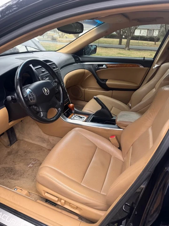 2005 Acura TL 3rd Gen - Image 9 of 17
