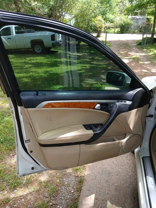 2005 Acura TL 3rd Gen - Image 15 of 19