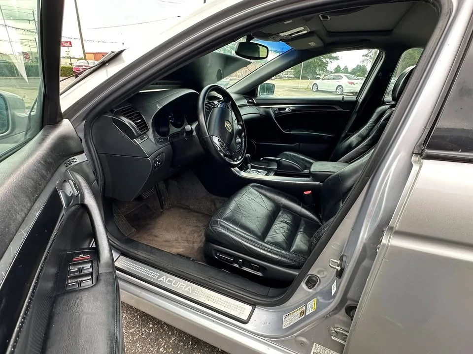 2005 Acura TL 3rd Gen - Image 9 of 13