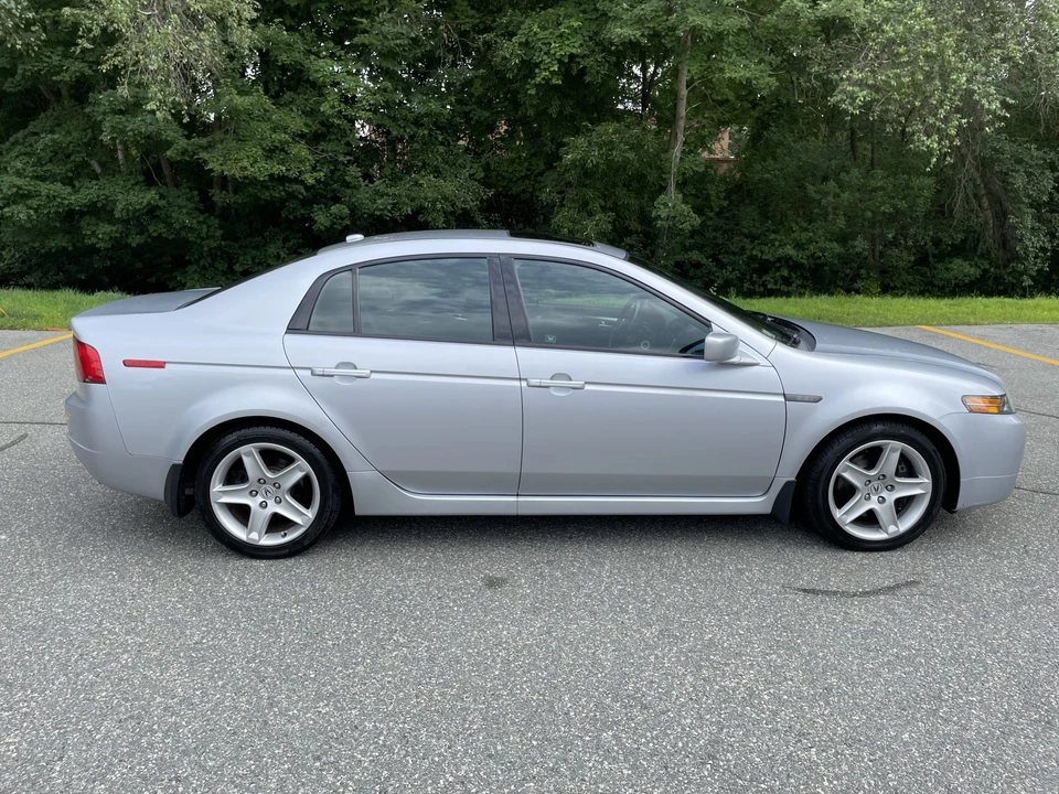 2005 Acura TL 3rd Gen - Image 12 of 31