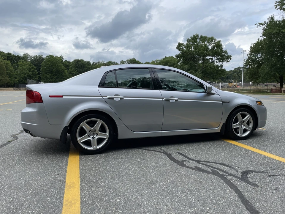 2005 Acura TL 3rd Gen - Image 15 of 31