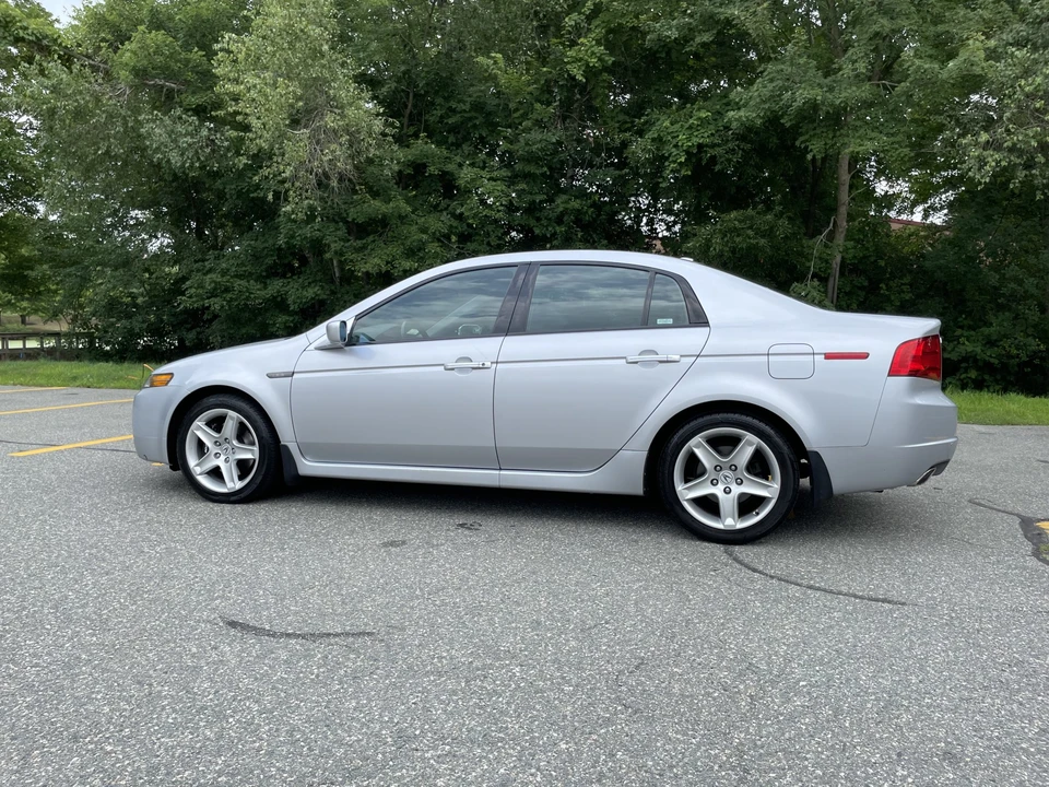 2005 Acura TL 3rd Gen - Image 28 of 31