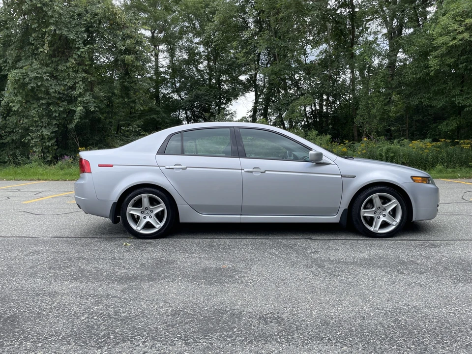 2005 Acura TL 3rd Gen - Image 13 of 31