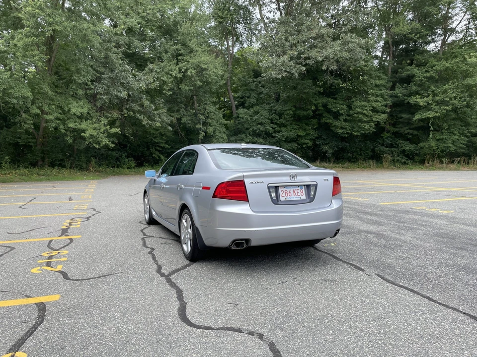 2005 Acura TL 3rd Gen - Image 23 of 31