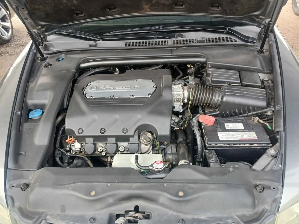 2005 Acura TL 3rd Gen - Image 14 of 14