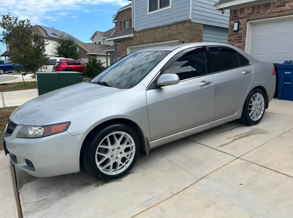 2005 Acura TSX 1st Gen - Image 4 of 4