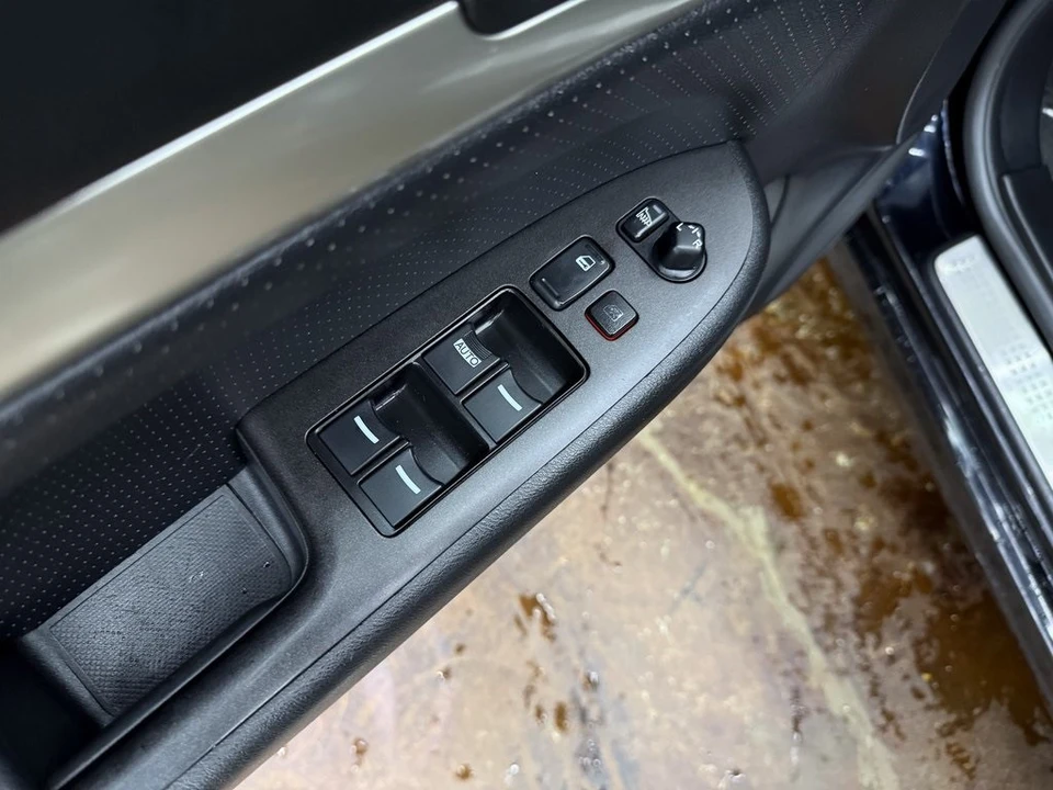 2005 Acura TSX 1st Gen - Image 12 of 12