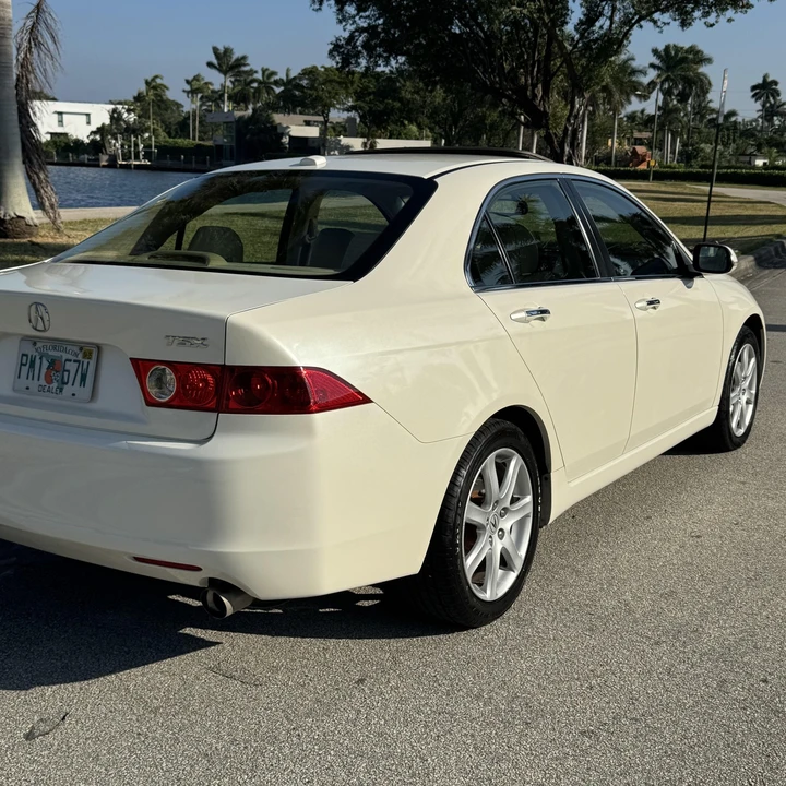 2005 Acura TSX 1st Gen - Image 10 of 12