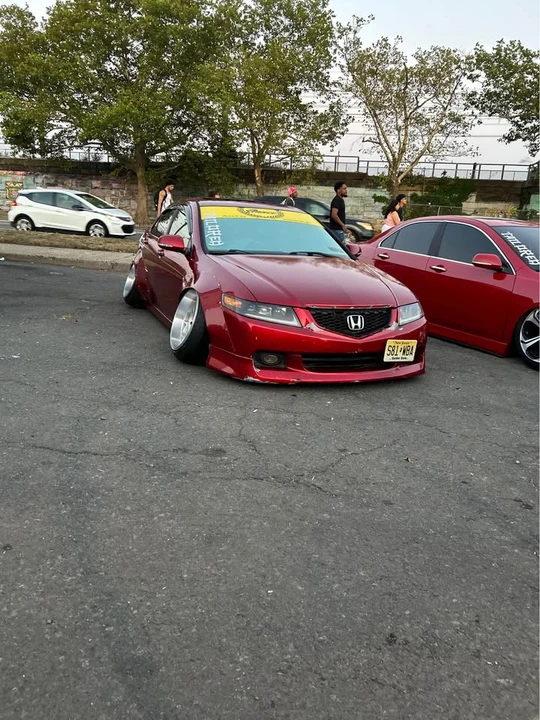2005 Acura TSX 1st Gen - Image 3 of 5