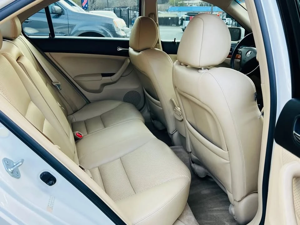 2005 Acura TSX 1st Gen - Image 10 of 15