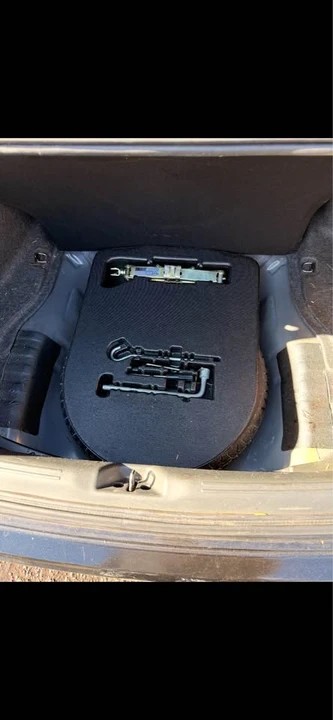2005 Acura TSX 1st Gen - Image 12 of 15