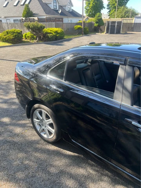 2005 Acura TSX 1st Gen - Image 5 of 15