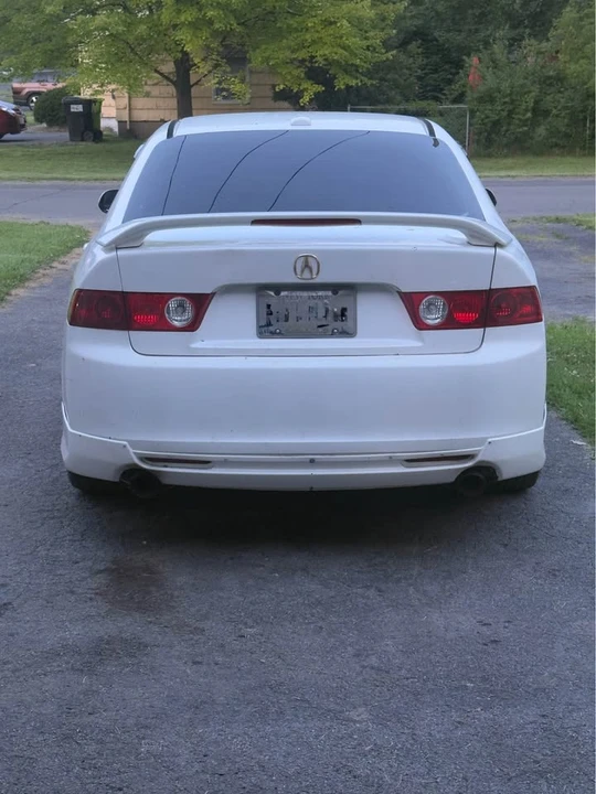2005 Acura TSX 1st Gen - Image 2 of 3