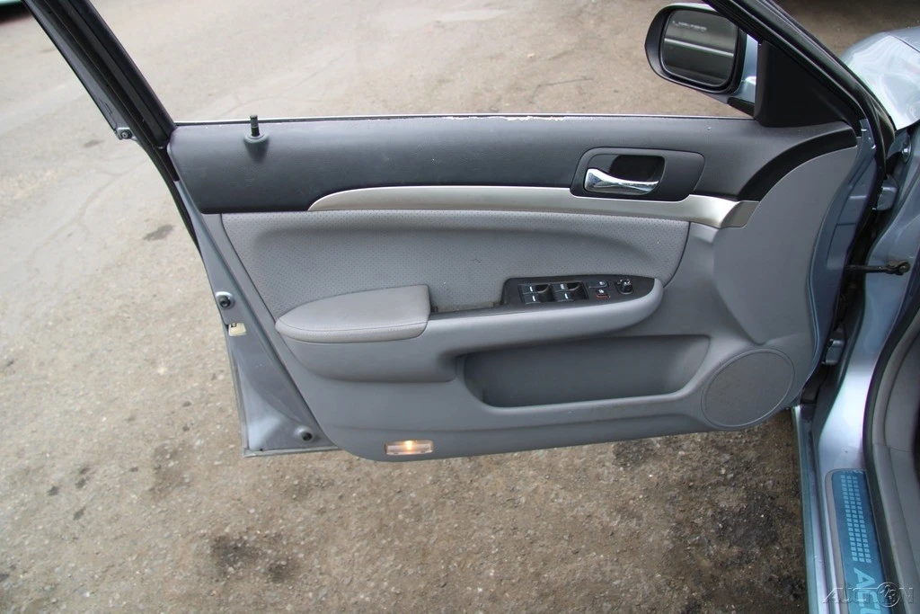 2005 Acura TSX 1st Gen - Image 12 of 21