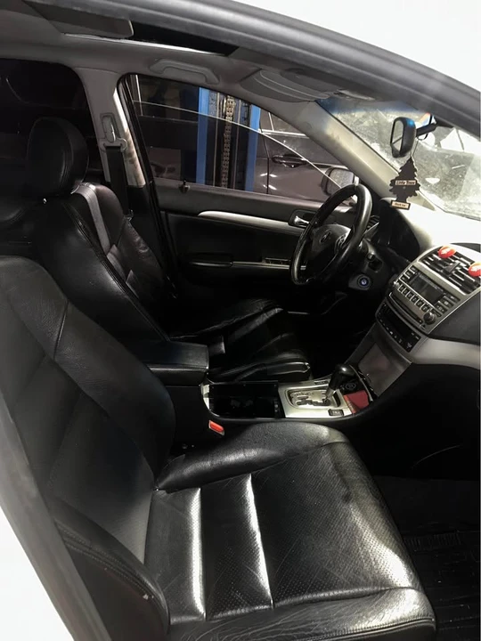 2005 Acura TSX 1st Gen - Image 5 of 7