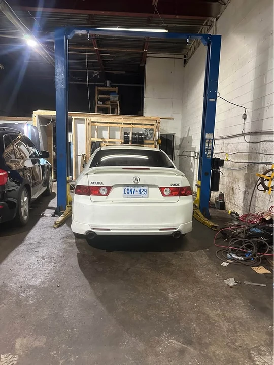 2005 Acura TSX 1st Gen - Image 3 of 7