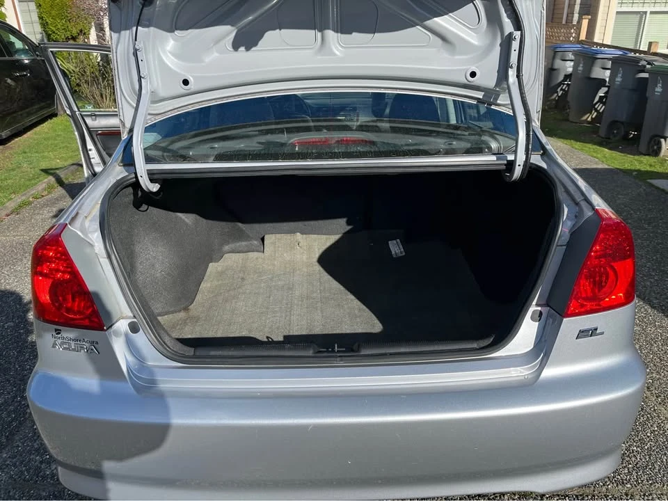 2005 Acura EL - Image 9 of 17
