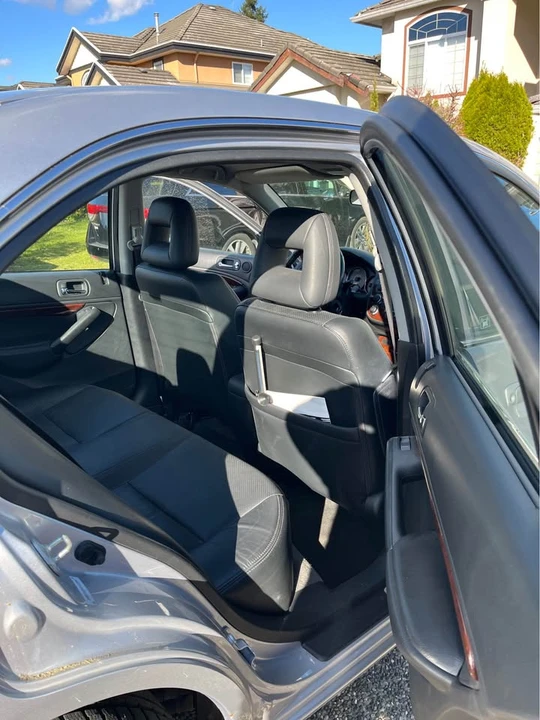 2005 Acura EL - Image 10 of 17