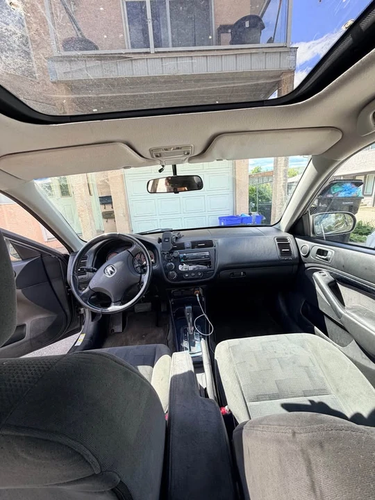 2005 Acura EL - Image 3 of 7