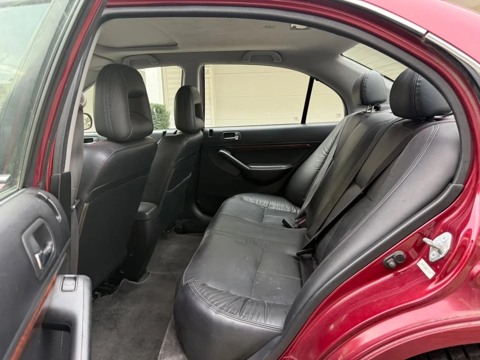 2005 Acura EL - Image 10 of 12