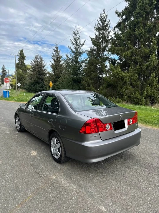 2005 Acura EL - Image 6 of 17