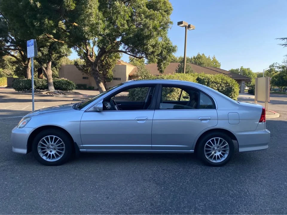 2005 Acura EL - Image 3 of 14