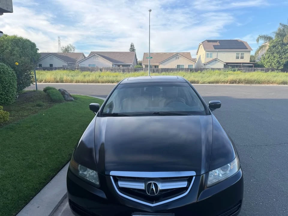 2005 Acura EL - Image 2 of 8