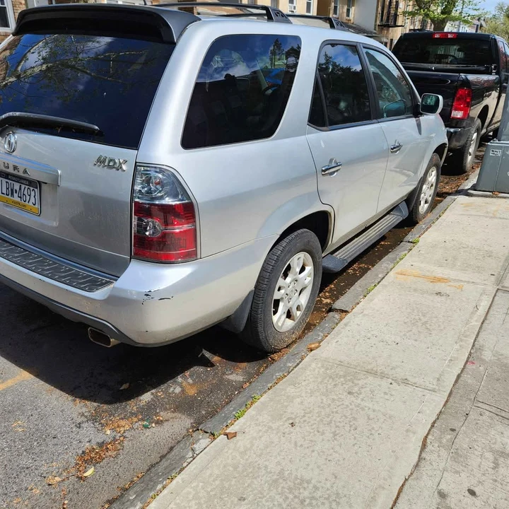 2005 Acura MDX 1st Gen - Image 10 of 20