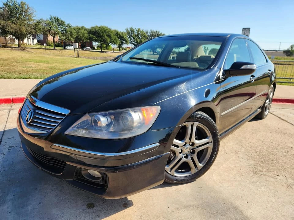 2005 Acura RL 2nd Gen - Image 2 of 17