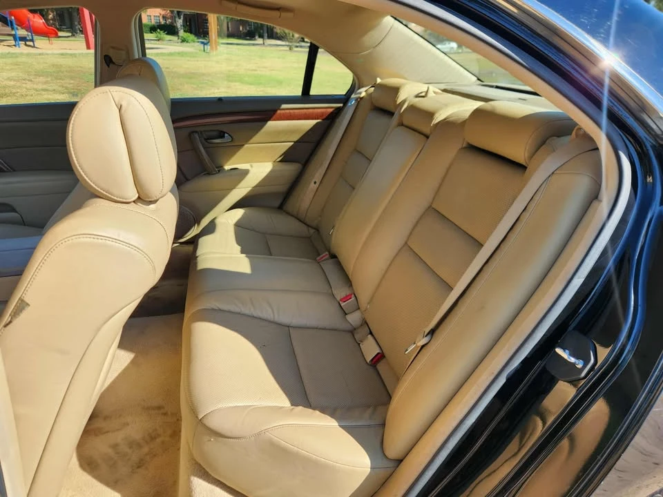2005 Acura RL 2nd Gen - Image 15 of 17