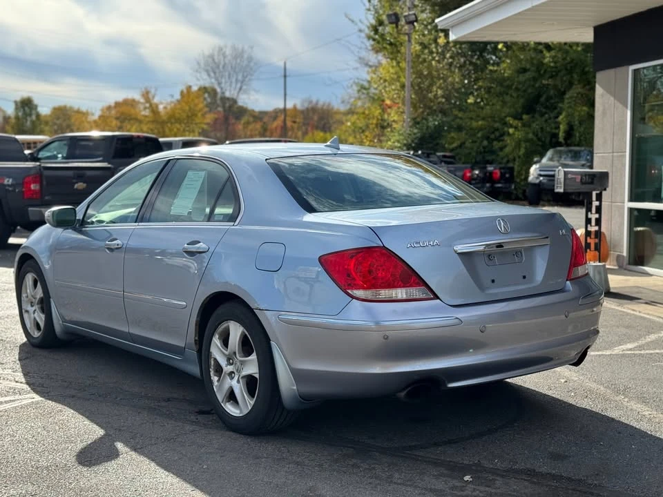 2005 Acura RL 2nd Gen - Image 5 of 14