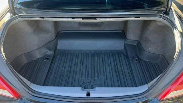 2005 Acura RL 2nd Gen - Image 6 of 7