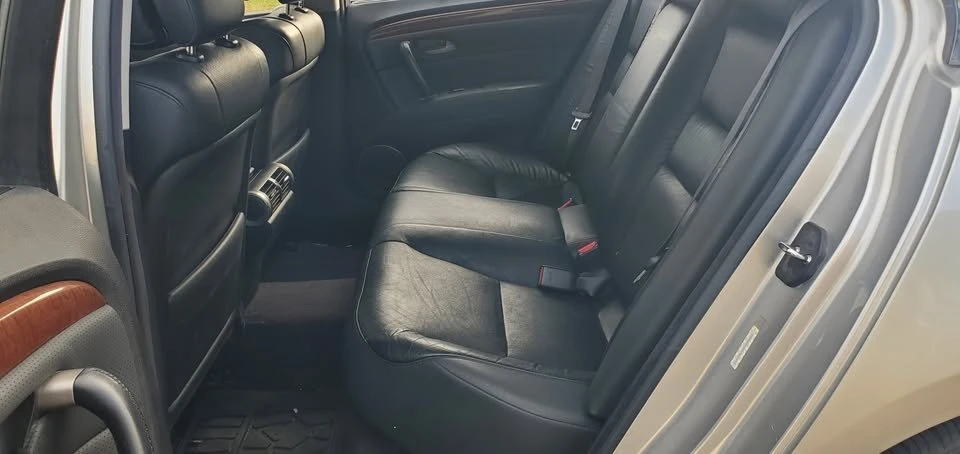 2005 Acura RL 2nd Gen - Image 7 of 7