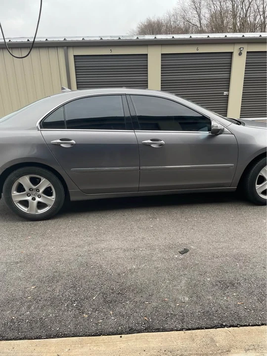 2005 Acura RL 2nd Gen - Image 2 of 16
