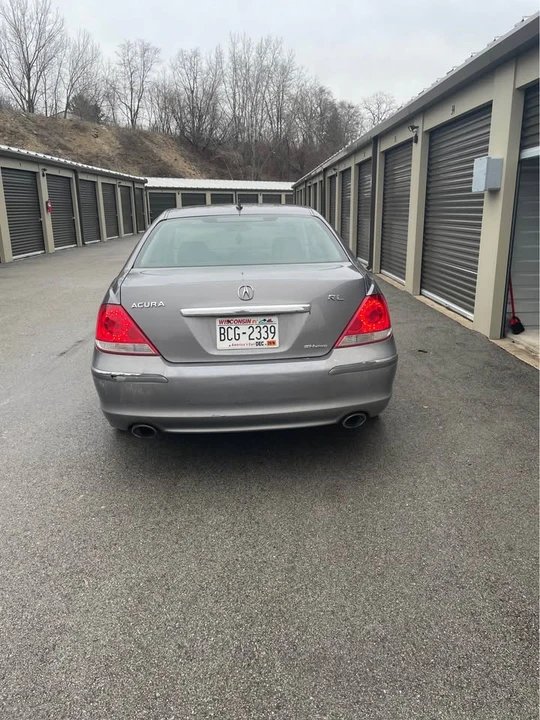 2005 Acura RL 2nd Gen - Image 5 of 16